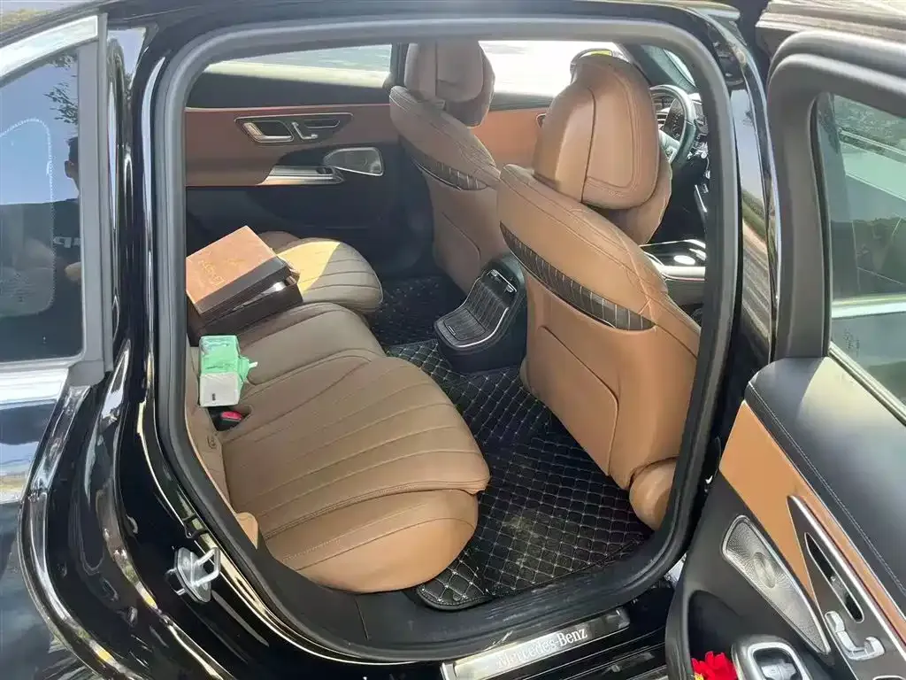 Mercedes-Benz E-Class 2024 из CN, фото 6