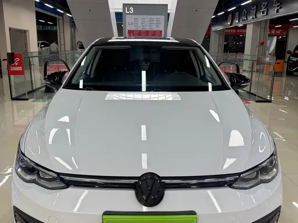 Volkswagen Golf 2023 из CN, фото 6