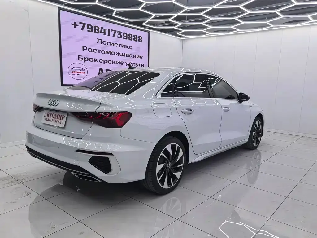 Audi A3 2023 из CN, фото 6