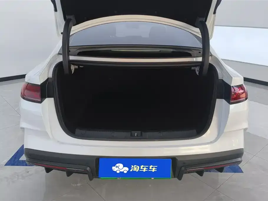 BYD Qin L — фото 3