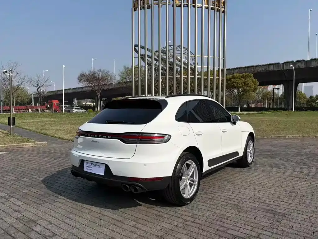 Porsche Macan — фото 7