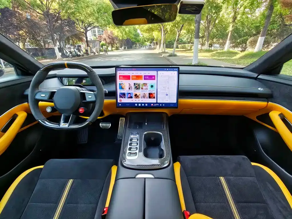 Xiaomi SU7 Ultra 2025 из CN, фото 2