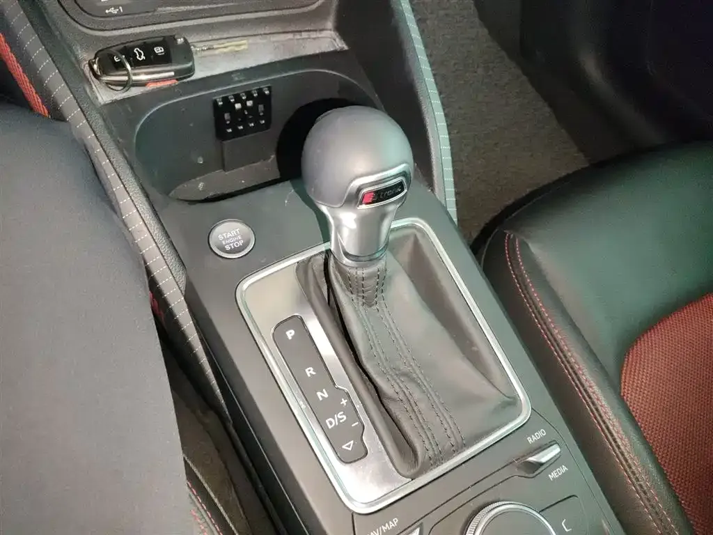 Audi Q2L 2021 из CN, фото 6