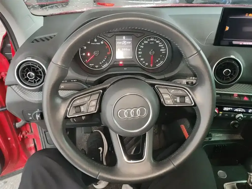 Audi Q2L 2021 из CN, фото 9