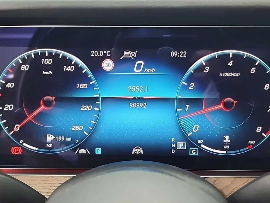 Mercedes-Benz E-Class 2021 из KR, фото 3
