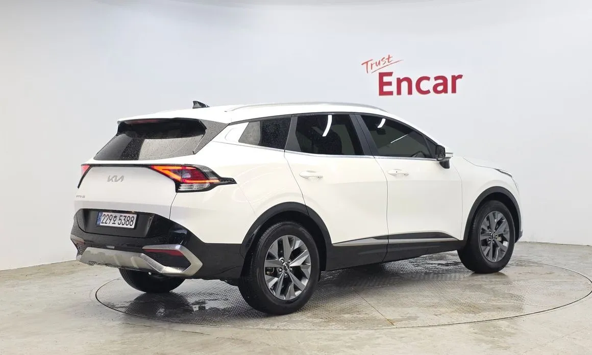 Kia Sportage — фото 6