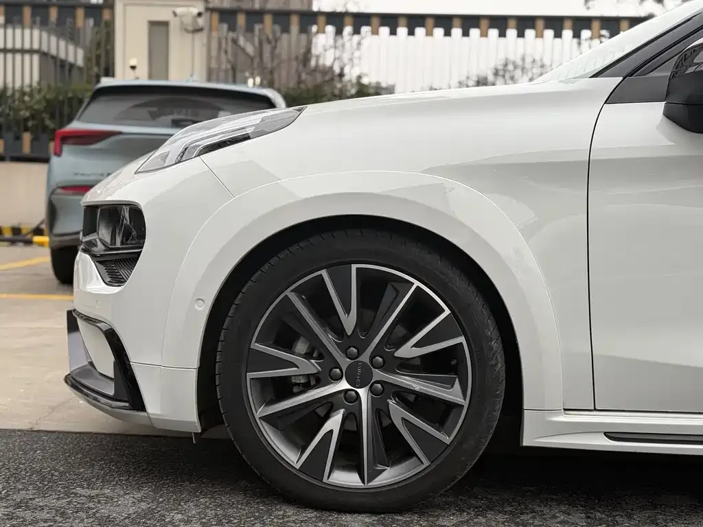 Lynk & Co 02 Hatchback 2023 из CN, фото 6