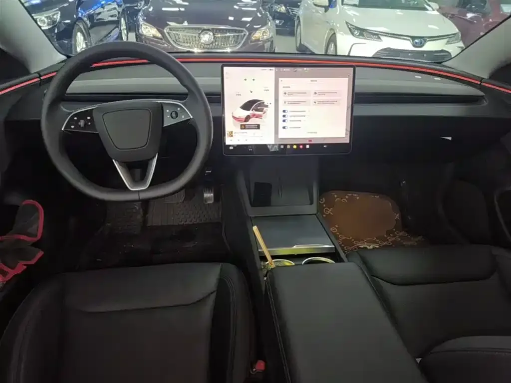 Tesla Model 3 — фото 3