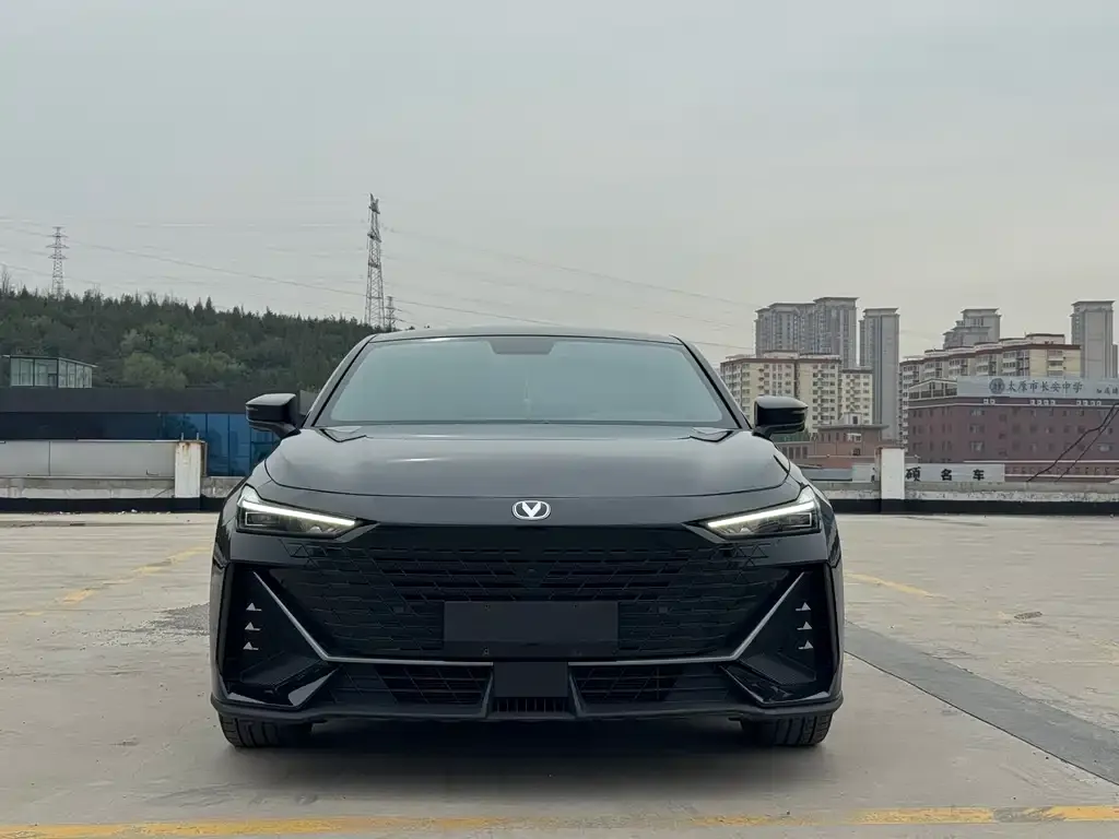 Changan UNI-V 2023 из CN, фото 3
