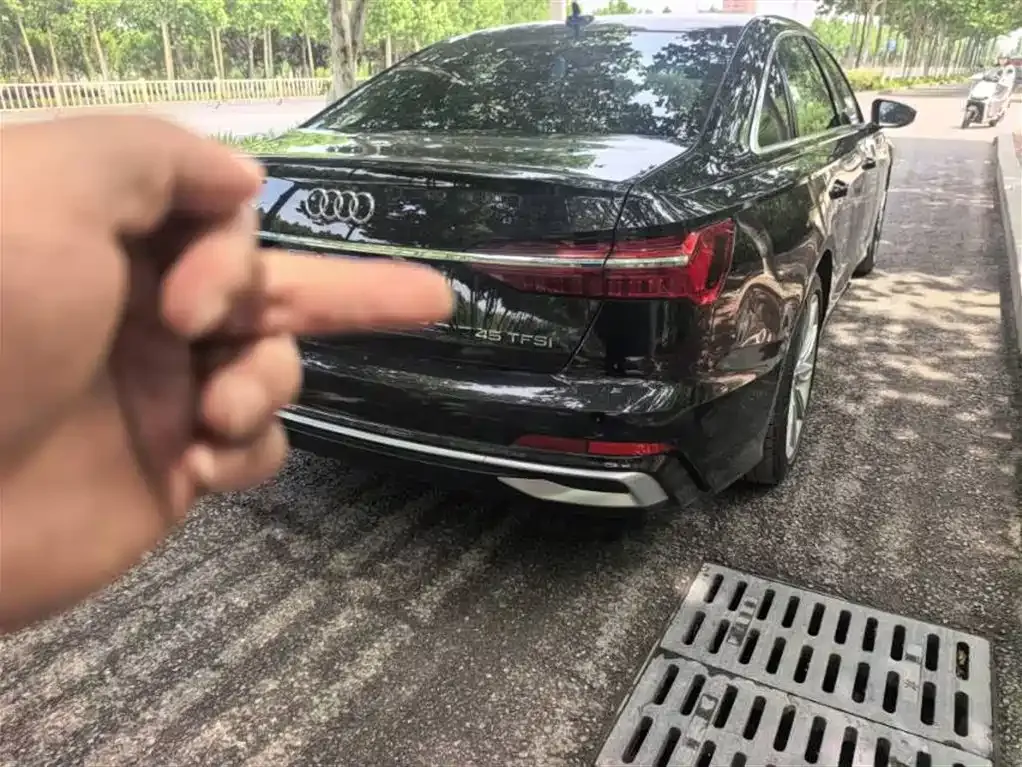 Audi A6L 2024 из CN, фото 5