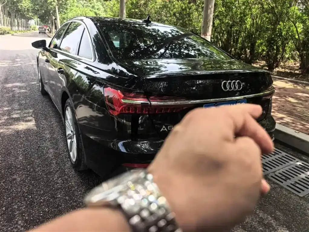 Audi A6L 2024 из CN, фото 7