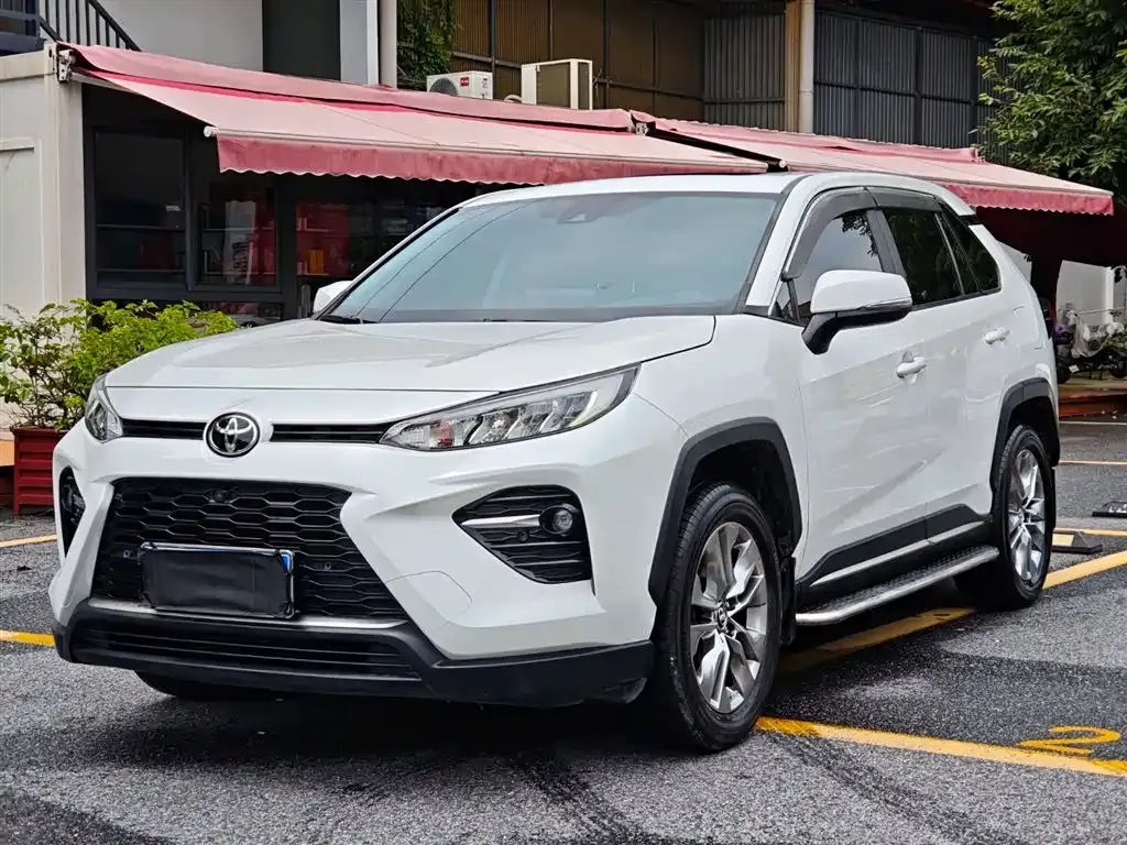 Toyota Wildlander — фото 1