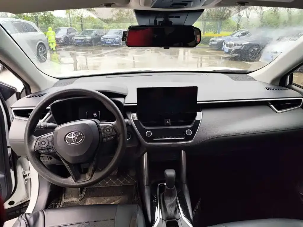 Toyota Corolla Cross 2024 из CN, фото 8