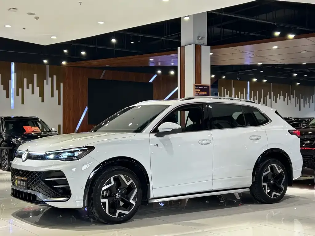 Volkswagen Tiguan L 2024 из CN, фото 1