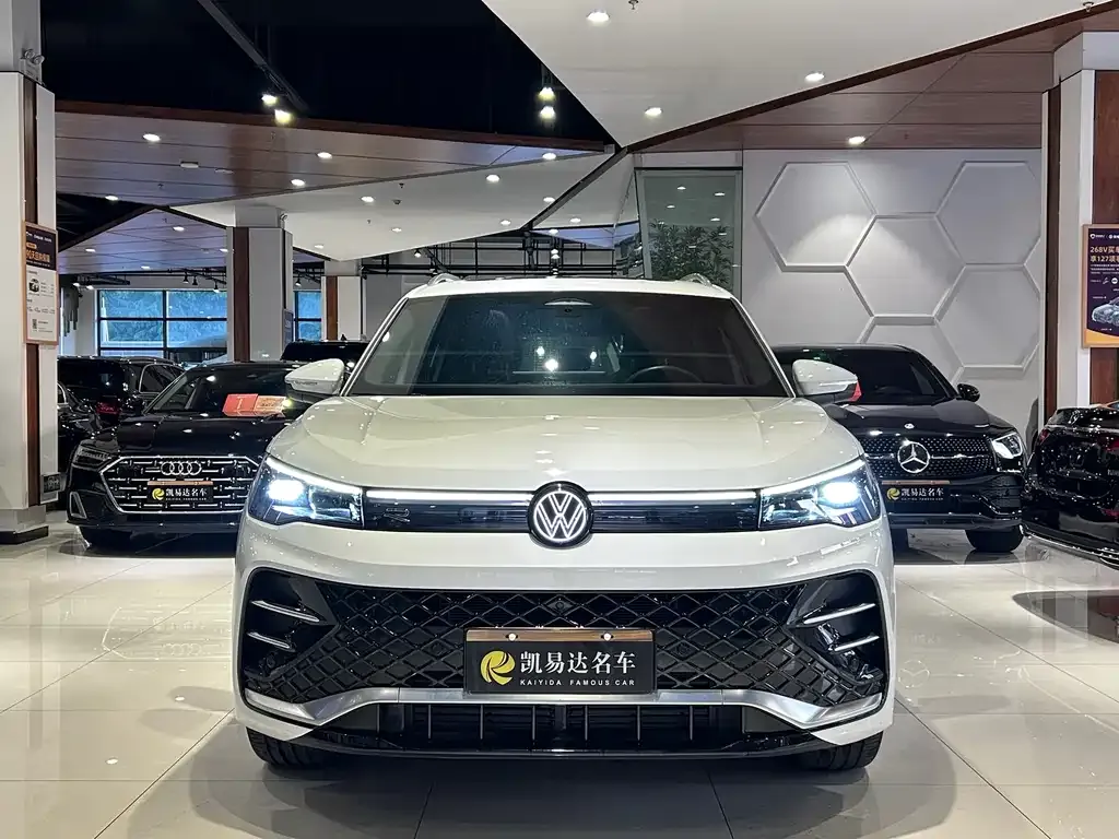 Volkswagen Tiguan L 2024 из CN, фото 5
