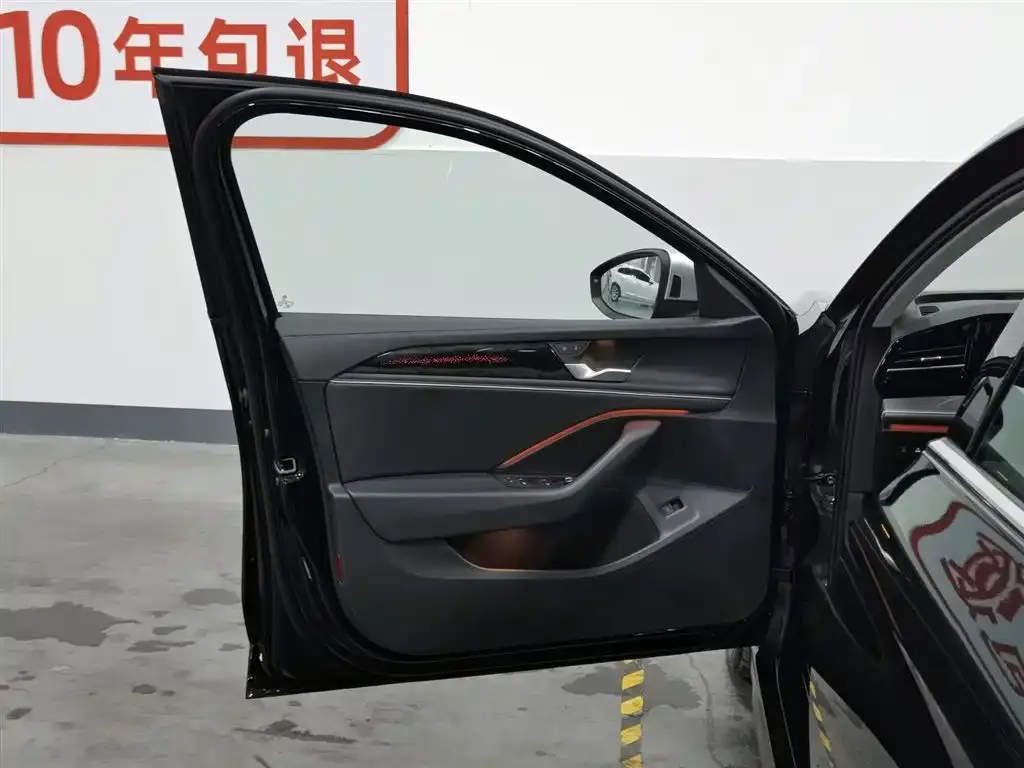 Volkswagen Magotan 2024 из CN, фото 4