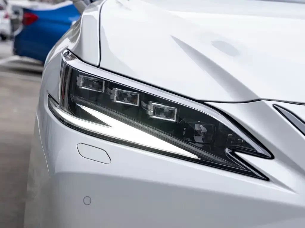 Lexus ES 2023 из CN, фото 10