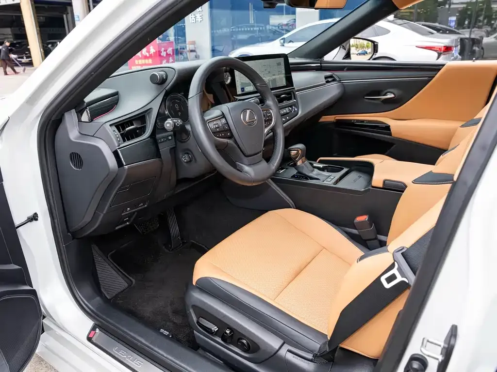 Lexus ES 2023 из CN, фото 4