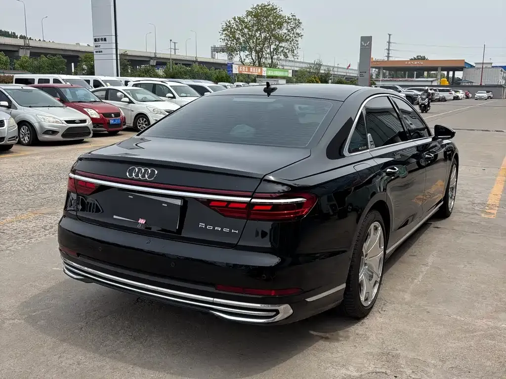 Audi A8 2024 из CN, фото 5