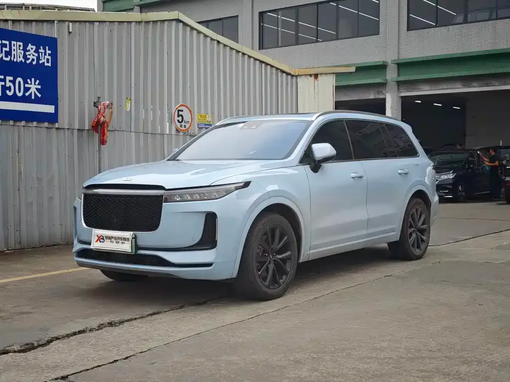 Li Auto ONE