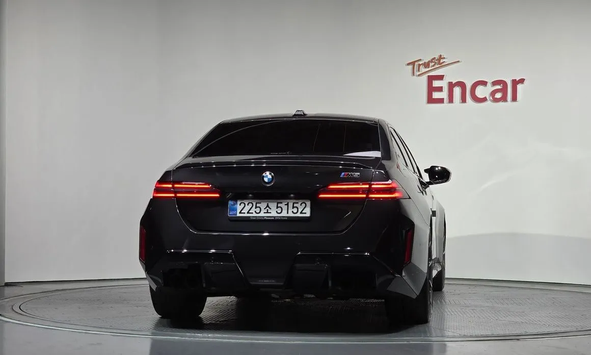 BMW M5 2025 из KR, фото 9