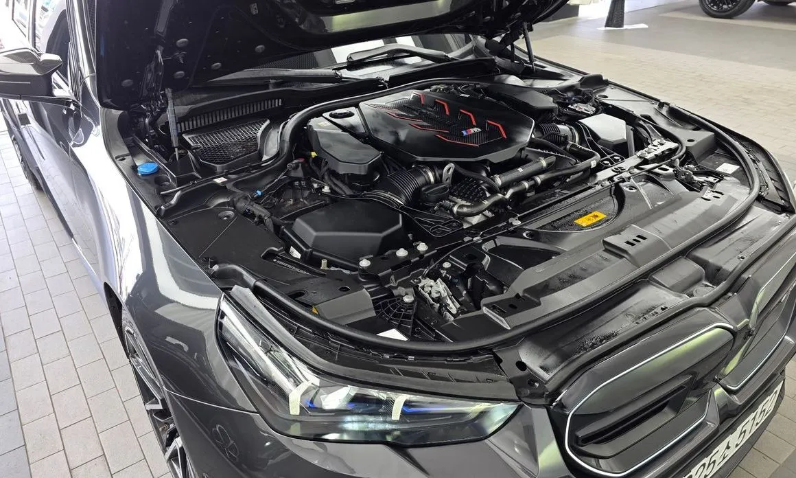 BMW M5 2025 из KR, фото 6