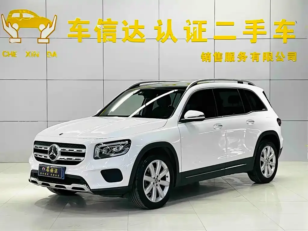 Mercedes-Benz GLB — фото 1