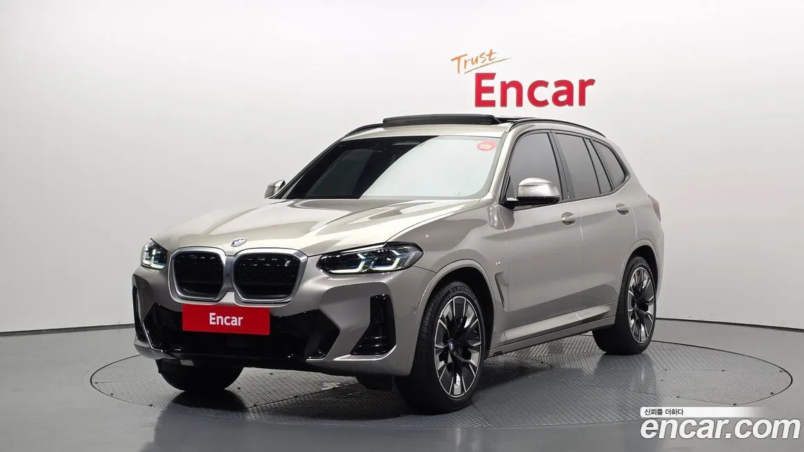 BMW iX3