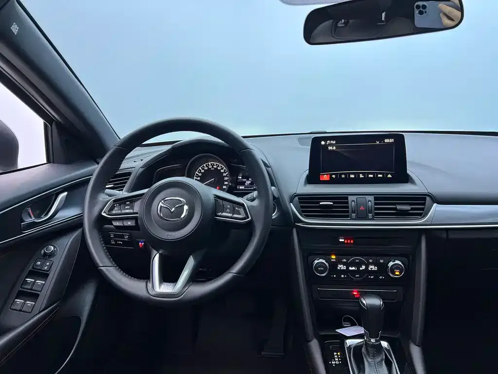Mazda CX-4 — фото 4