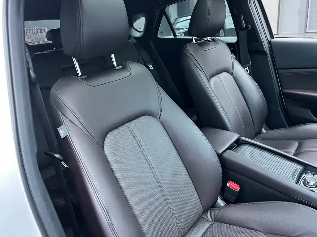 Mazda CX-4 — фото 10