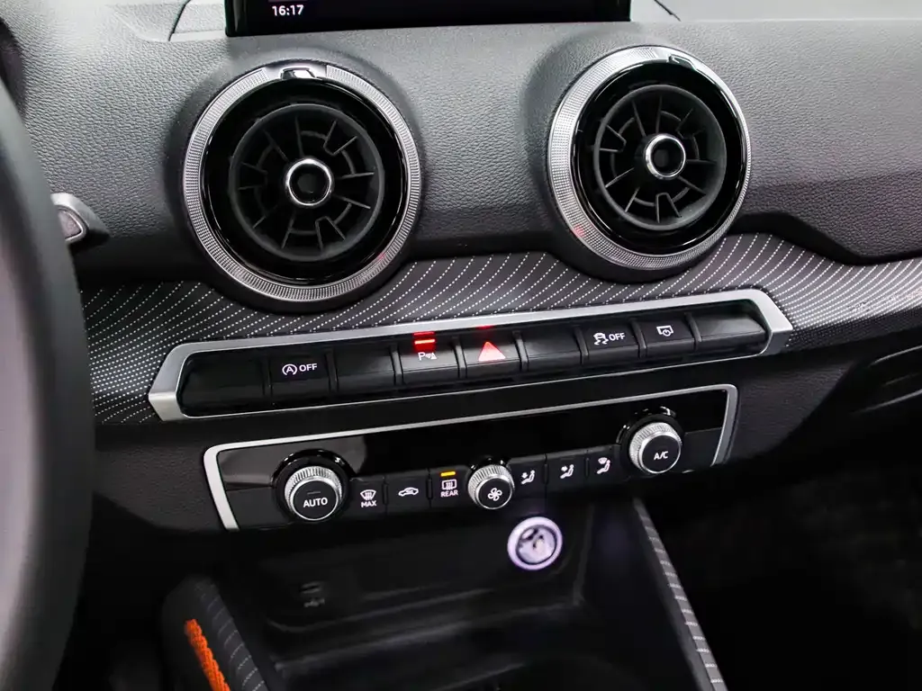 Audi Q2L 2022 из CN, фото 7