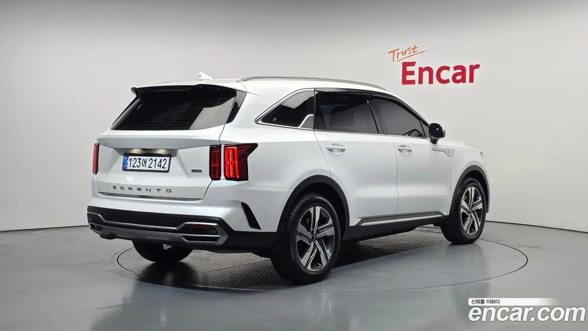 Kia Sorento — фото 10
