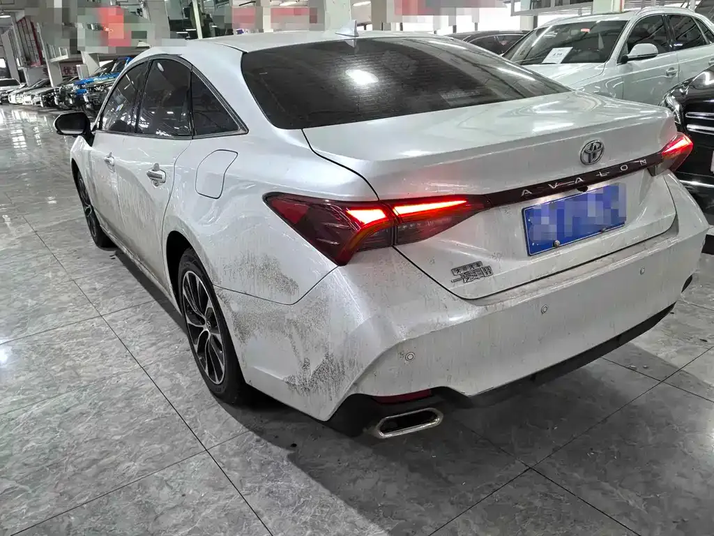 Toyota Avalon 2023 из CN, фото 10