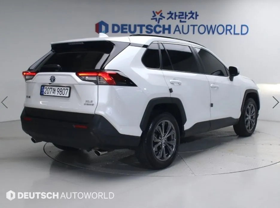 Toyota RAV4 2024 из KR, фото 3