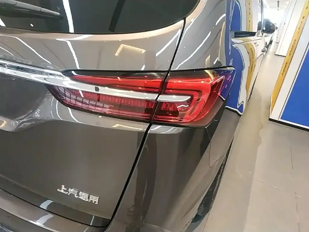Buick GL8 2022 из CN, фото 7