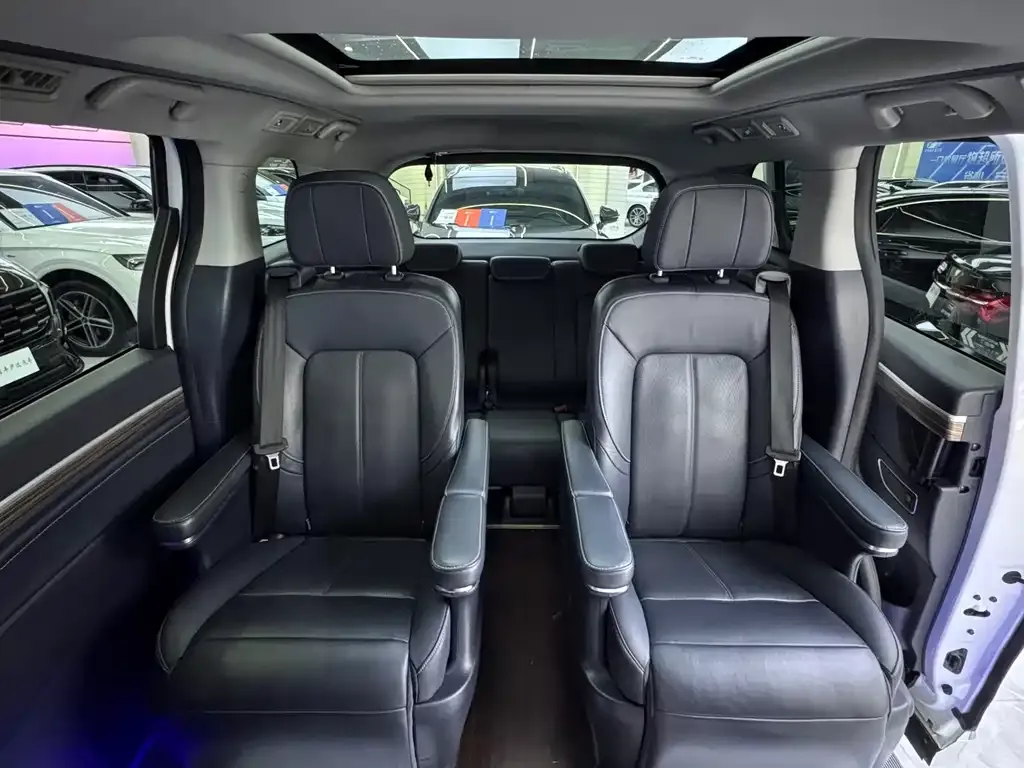 GAC Motor Trumpchi M8 — фото 6