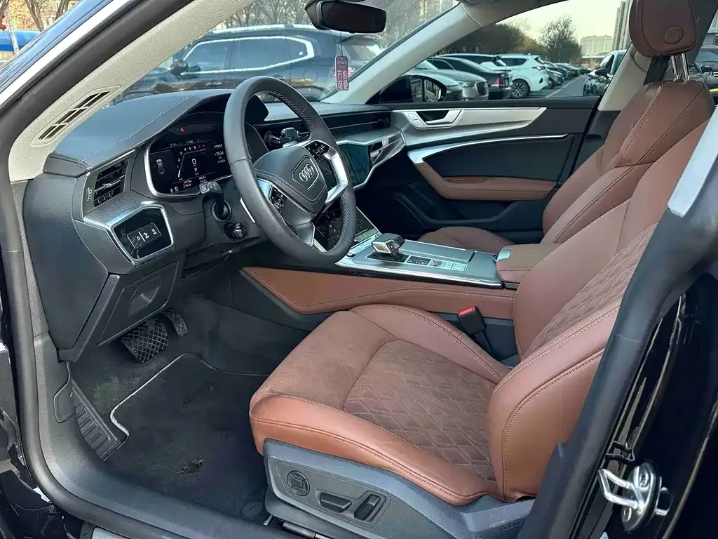 Audi A7L — фото 3