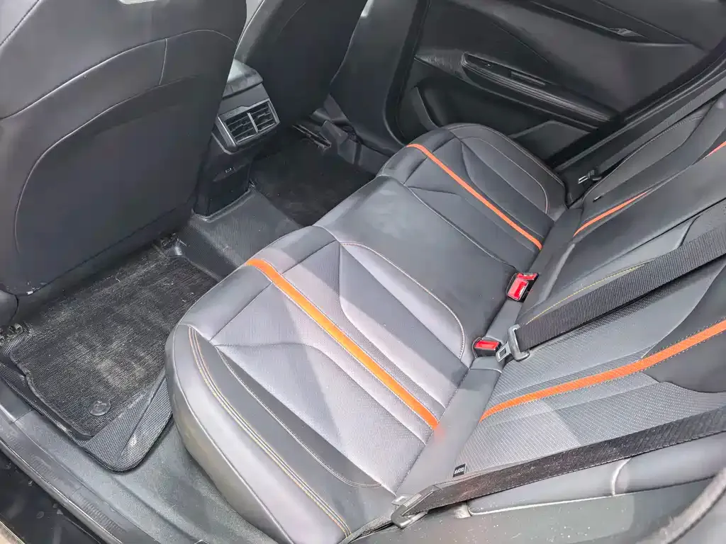 Changan UNI-V 2024 из CN, фото 2