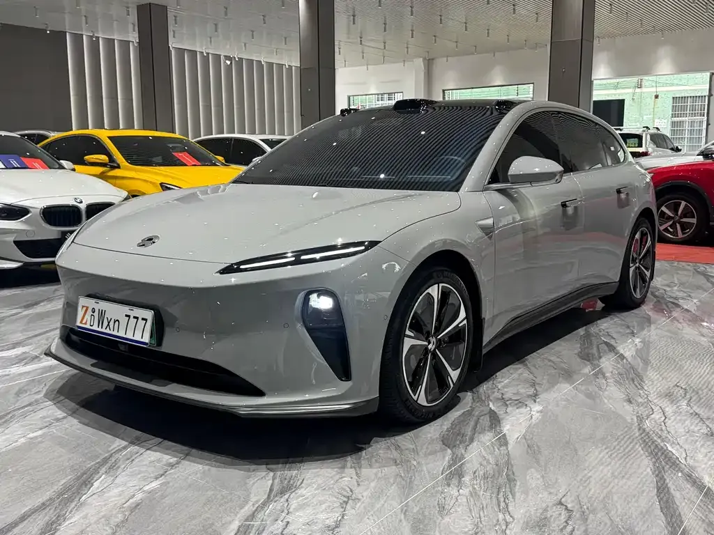 NIO ET5T