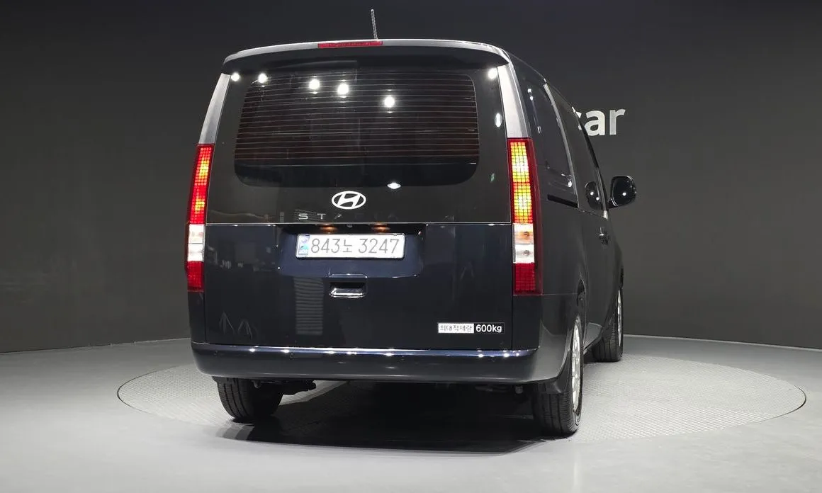 Hyundai Staria — фото 3