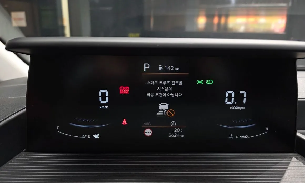 Hyundai Staria — фото 2