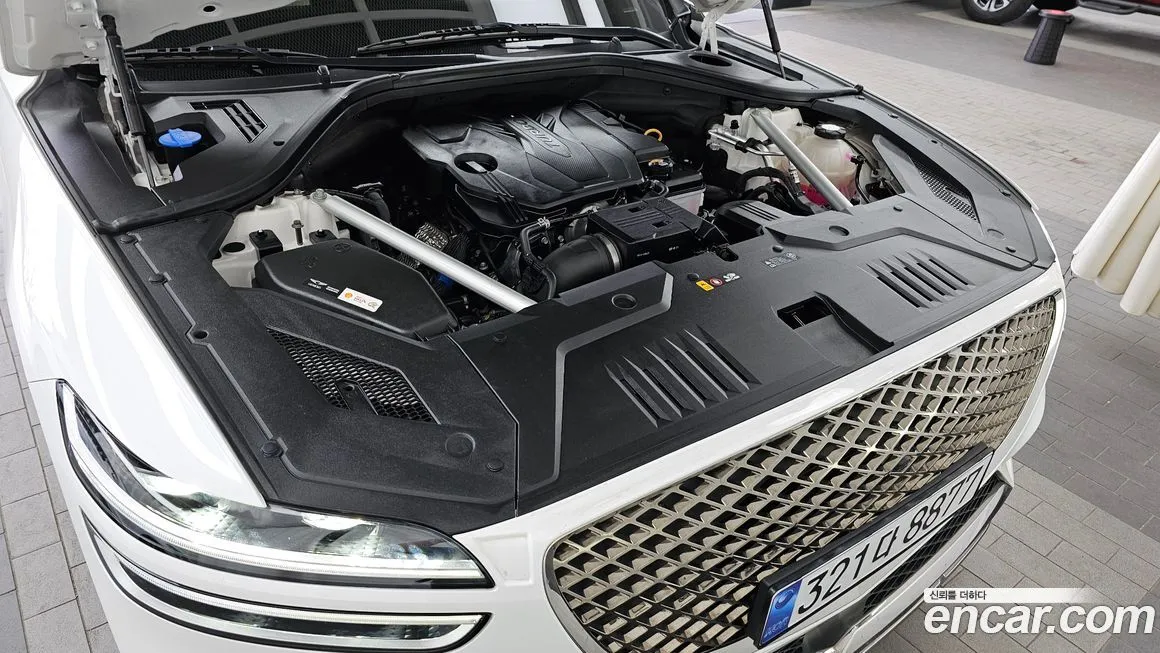 Genesis GV70 — фото 9
