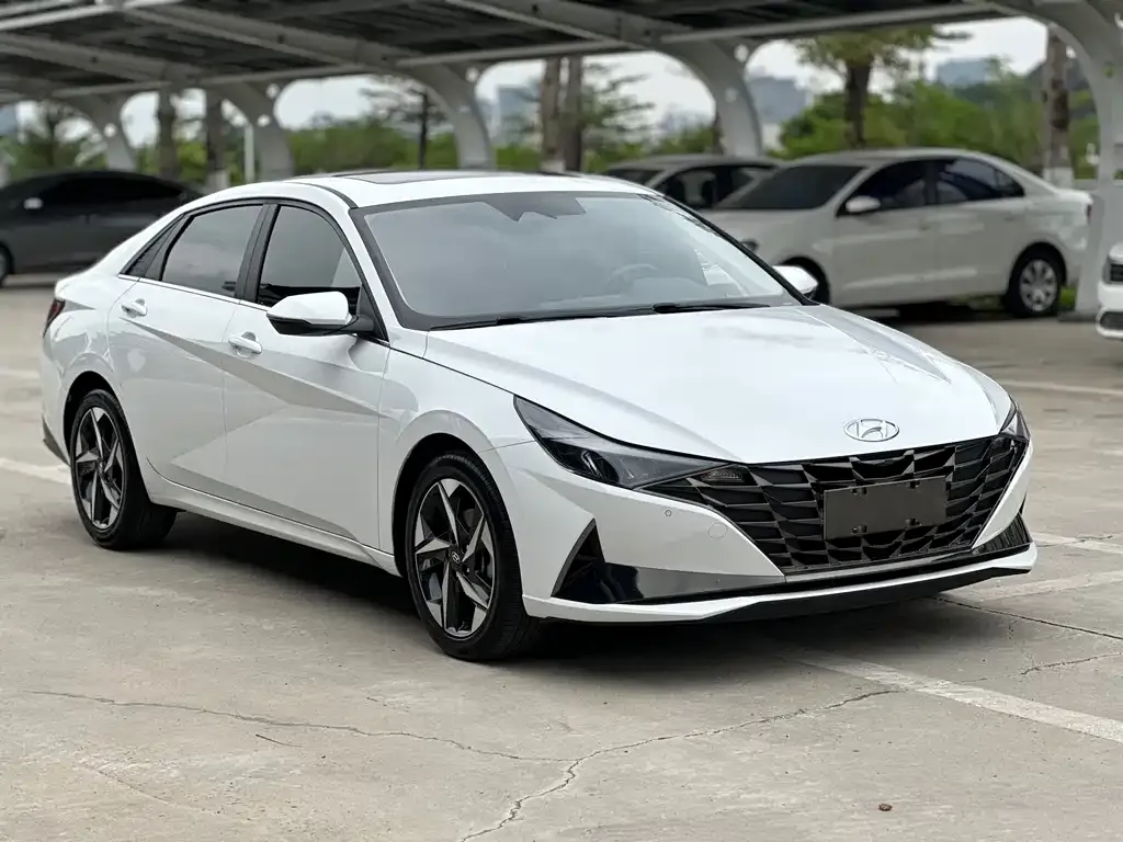 Hyundai Elantra 2022 из CN, фото 8