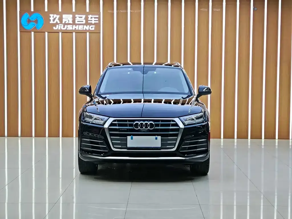 Audi Q5L 2021 из CN, фото 8