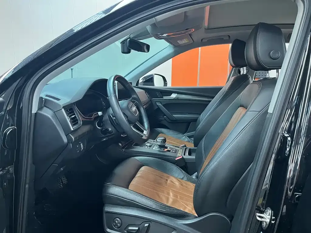 Audi Q5L 2021 из CN, фото 7