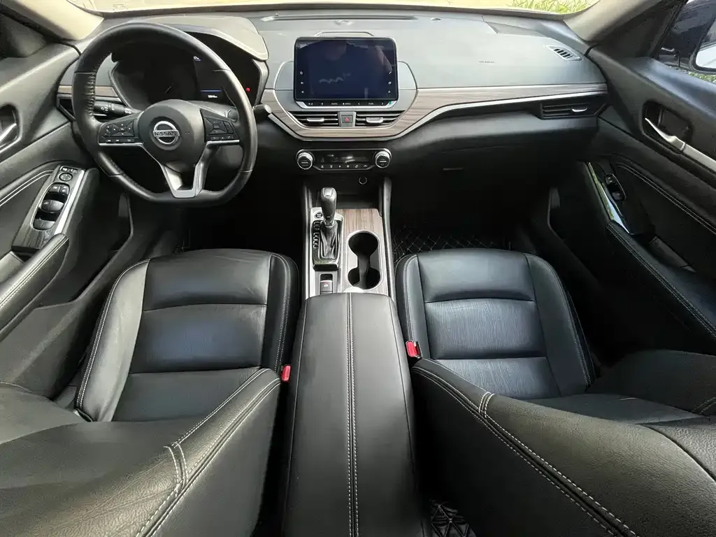 Nissan Teana — фото 2