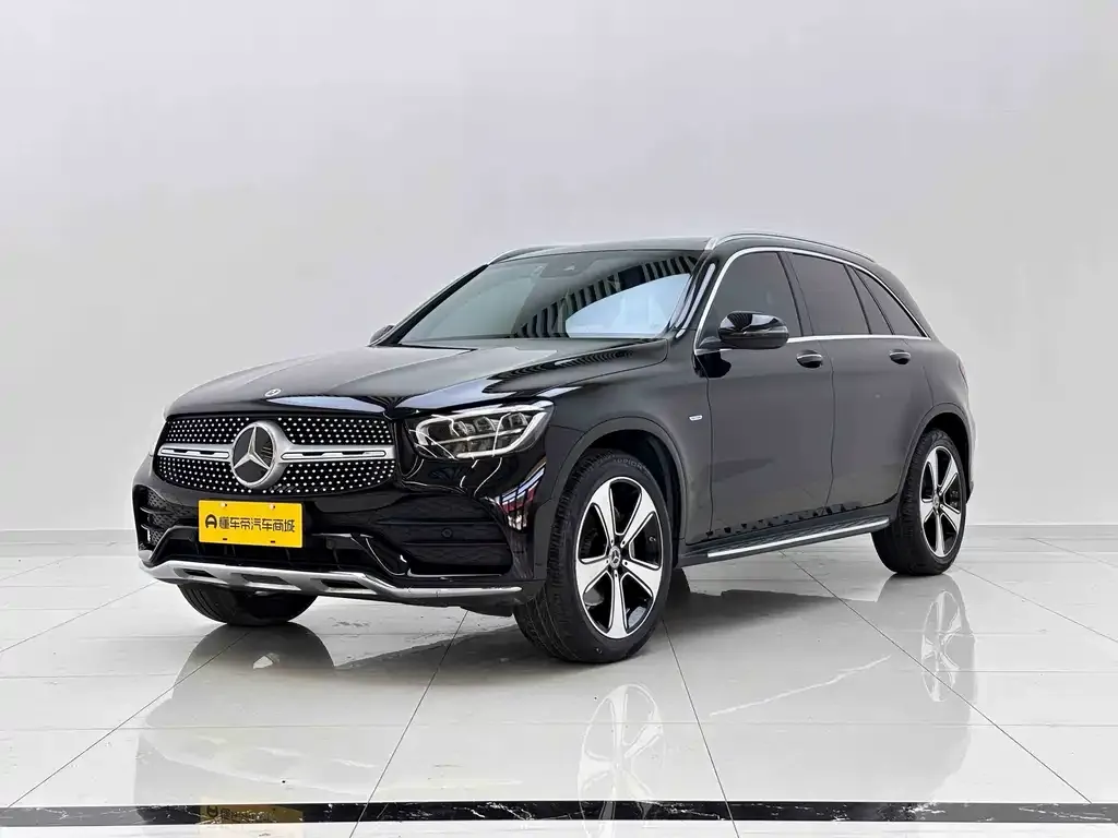 Mercedes-Benz GLC — фото 1
