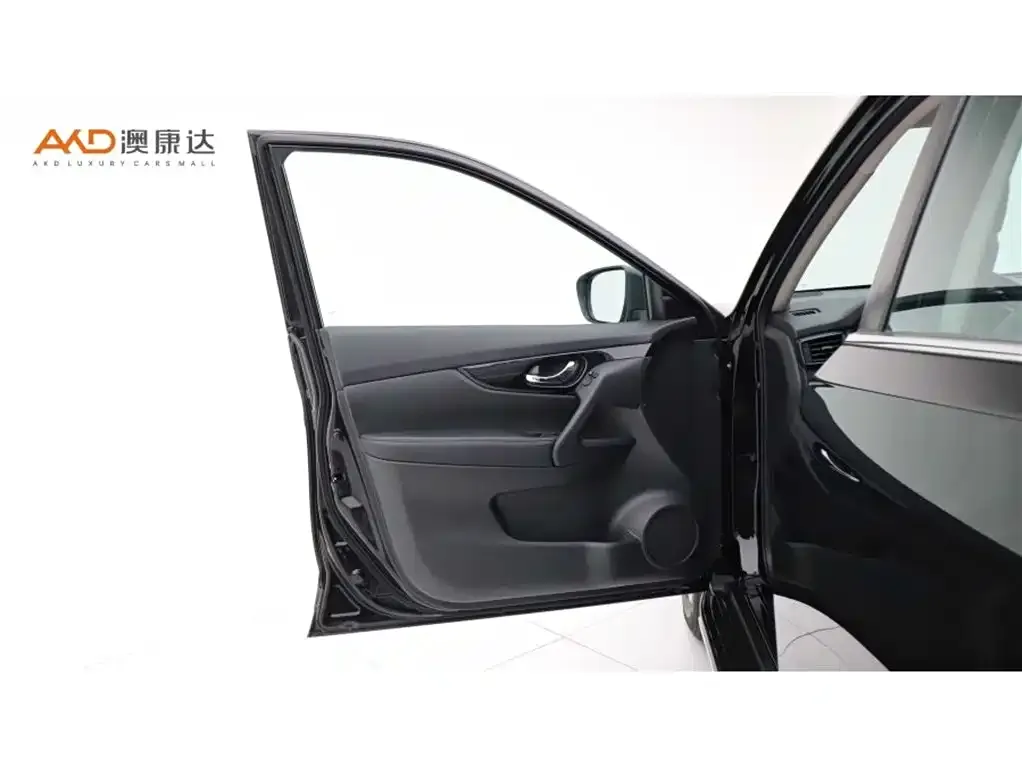 Nissan X-Trail 2023 из CN, фото 4
