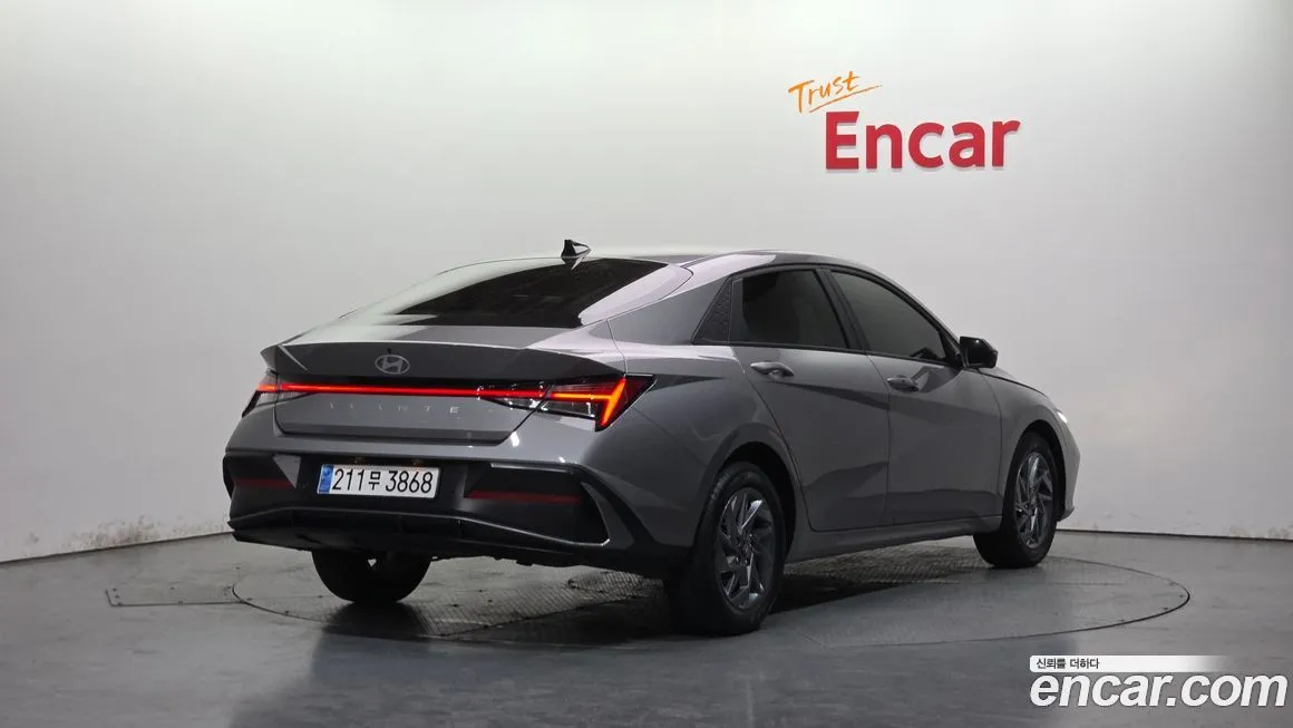 Hyundai AVANTE — фото 3