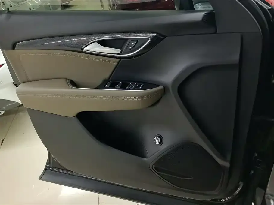 Buick Envision Plus — фото 4